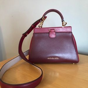 Adorable Michael Kors Purse